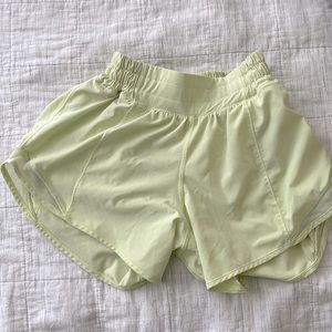 lululemon hotty hots size 2